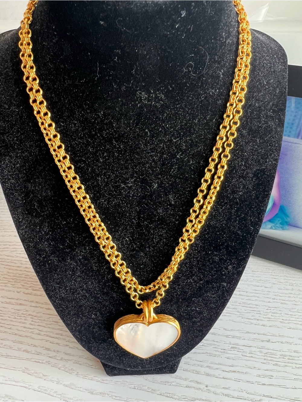 Julie Vos Gold-Plated Heart Pendant Necklace with Mother-of-Pearl - Picture 2 of 6
